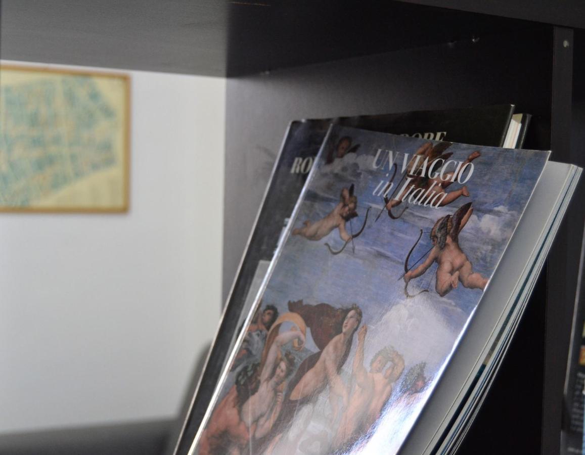 La Casa Di Marilyn Apartment Napoli Bagian luar foto