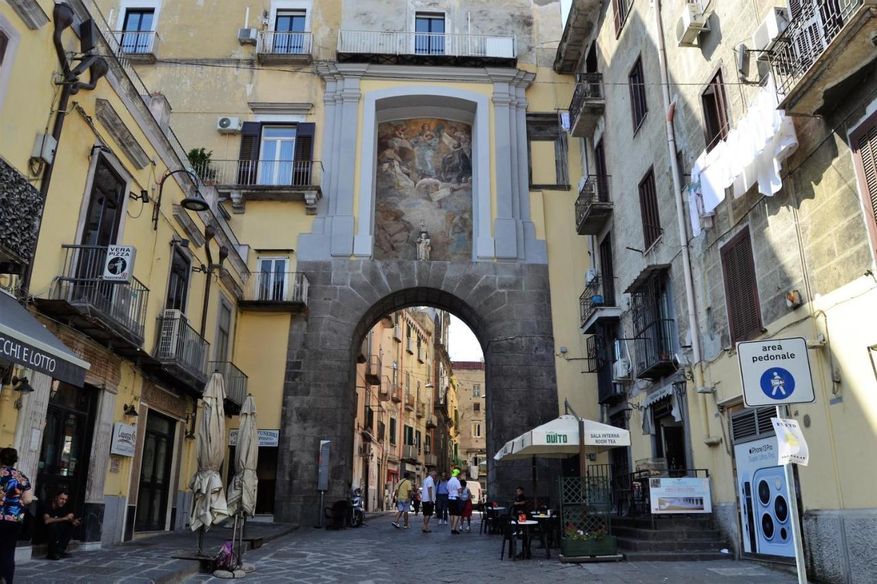 La Casa Di Marilyn Apartment Napoli Bagian luar foto