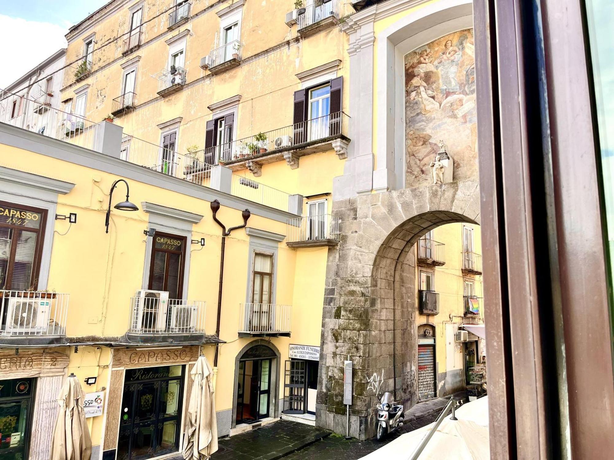 La Casa Di Marilyn Apartment Napoli Bagian luar foto